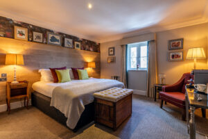 best-hotel-surrey-esher-pub-south-london-restaurant-bar-meeting-brunch-party-